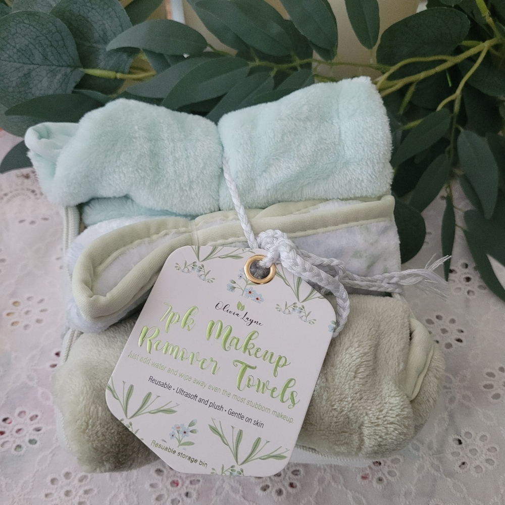 Olivia Layne Mint Green Makeup Remover Towels
